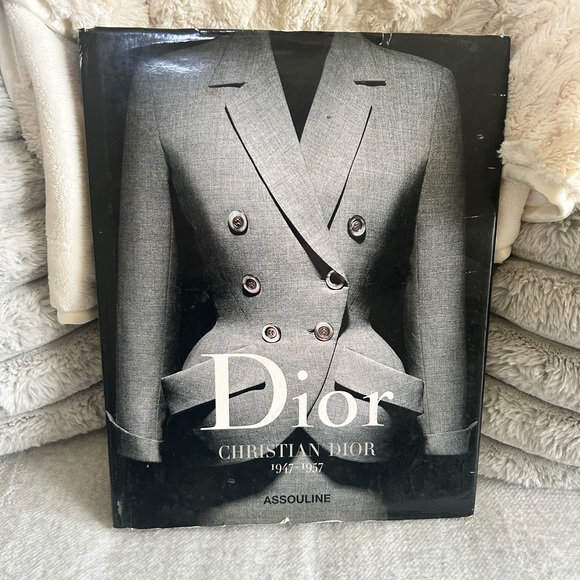 Christian Dior Assouline Book - Picture 1 of 2